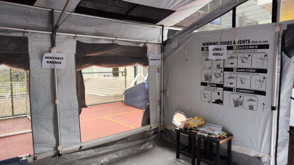 Tenda pengungsian khusus penyakit kronis, disabilitas, dan ODGJ